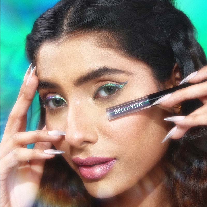 Fantasy Beams Holographic Eyeliner - 1ml - Image 2