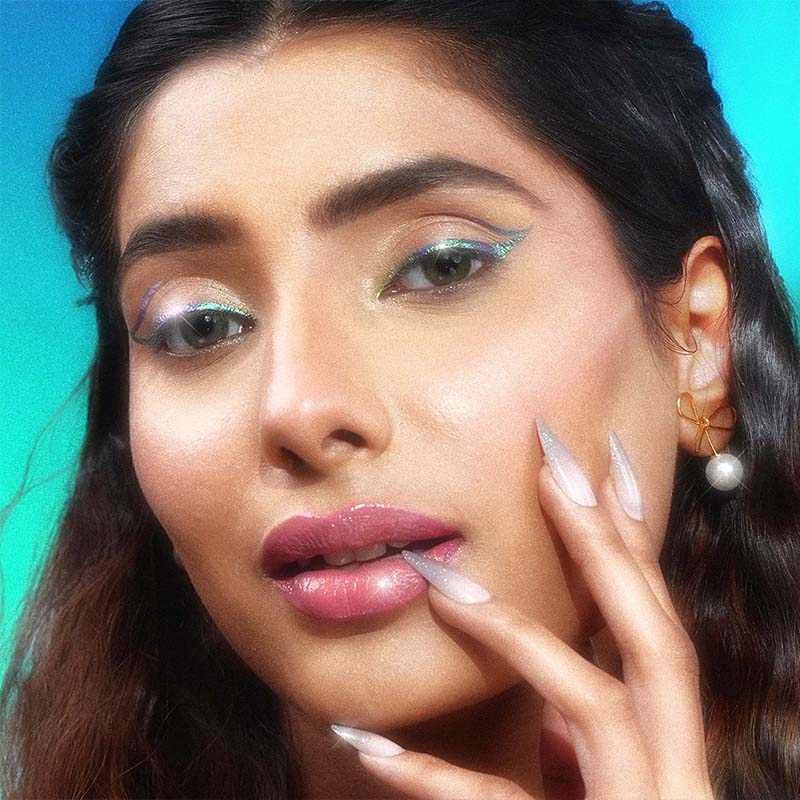 Fantasy Beams Holographic Eyeliner - 1ml - Image 5